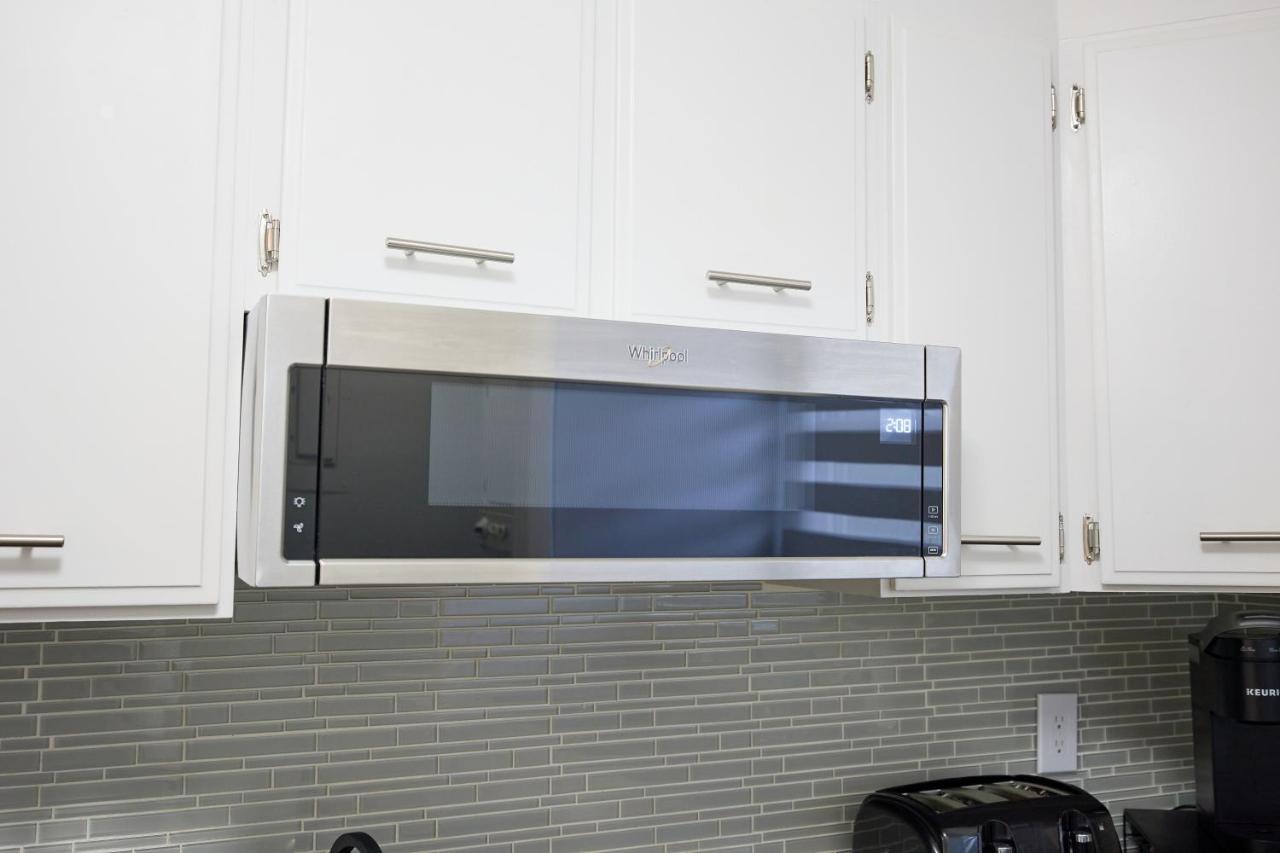 A Modern Apt Close To Downtown Lancaster Esterno foto