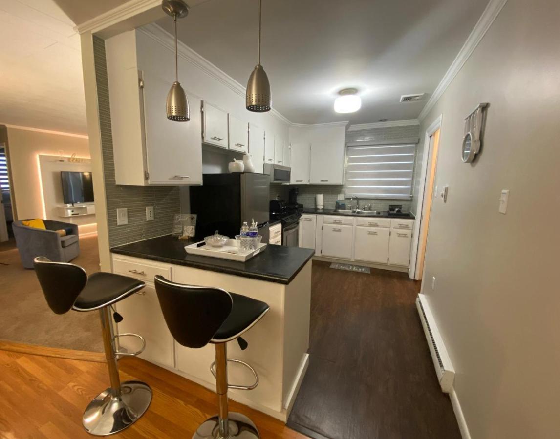 A Modern Apt Close To Downtown Lancaster Esterno foto
